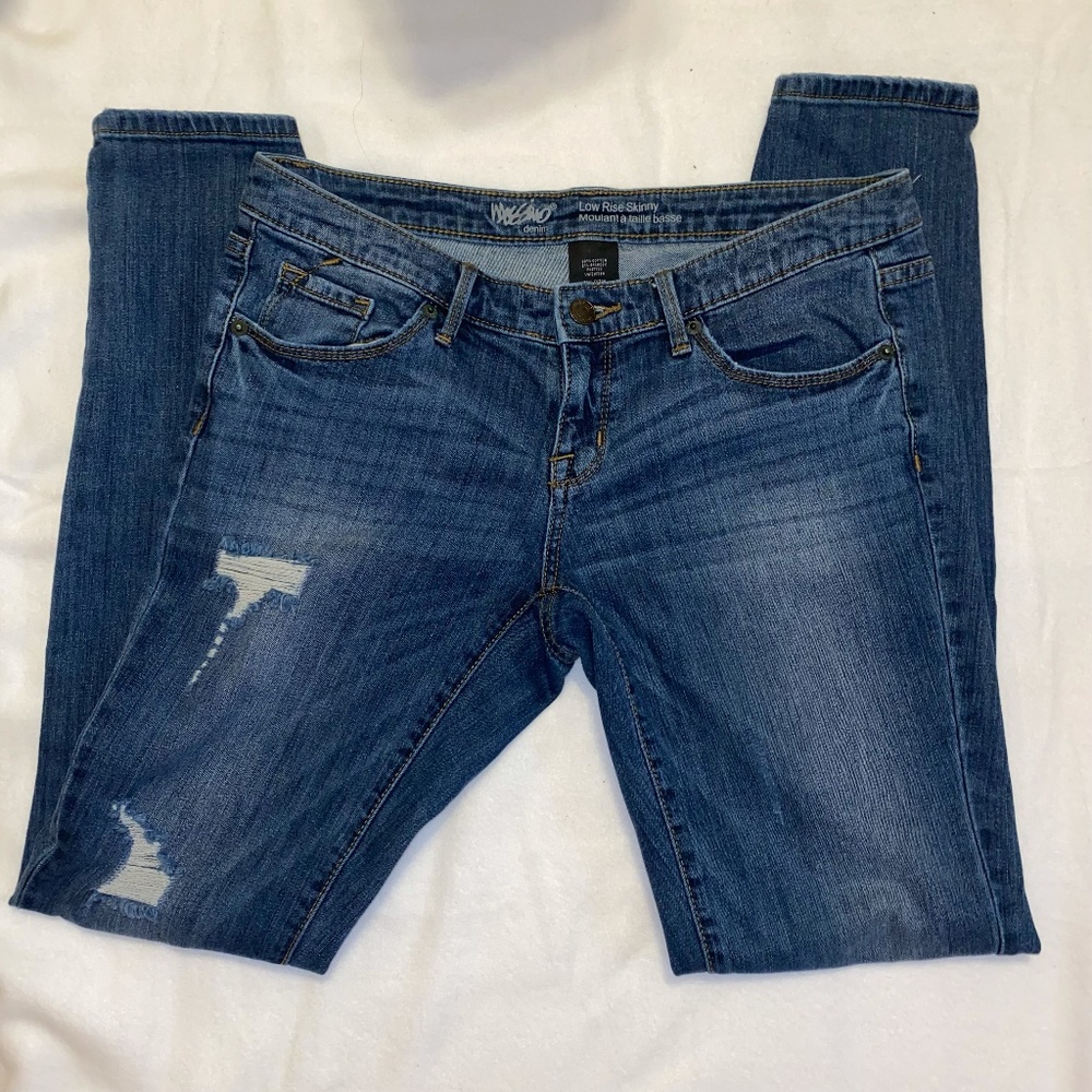 Mossimo Low Rise Distressed Denim Skinny Jeans Size 6